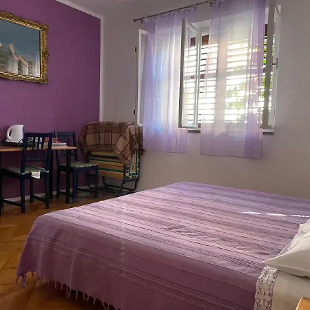 In House - S2 - Double In Jelsa On Hvar With Private Ensuite Bathroom Penzion *